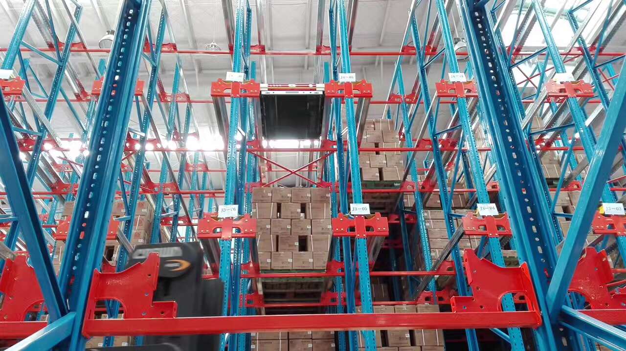 托盤穿梭車如何工作？