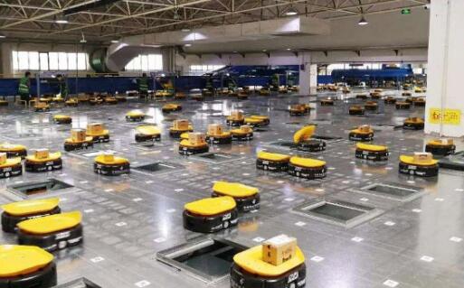 如何按場(chǎng)景選擇倉(cāng)儲(chǔ)機(jī)器人?